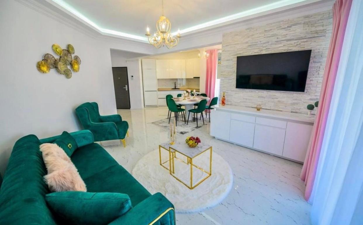 Grazzia Deluxe Apartments นาโวดาริ ภายนอก รูปภาพ