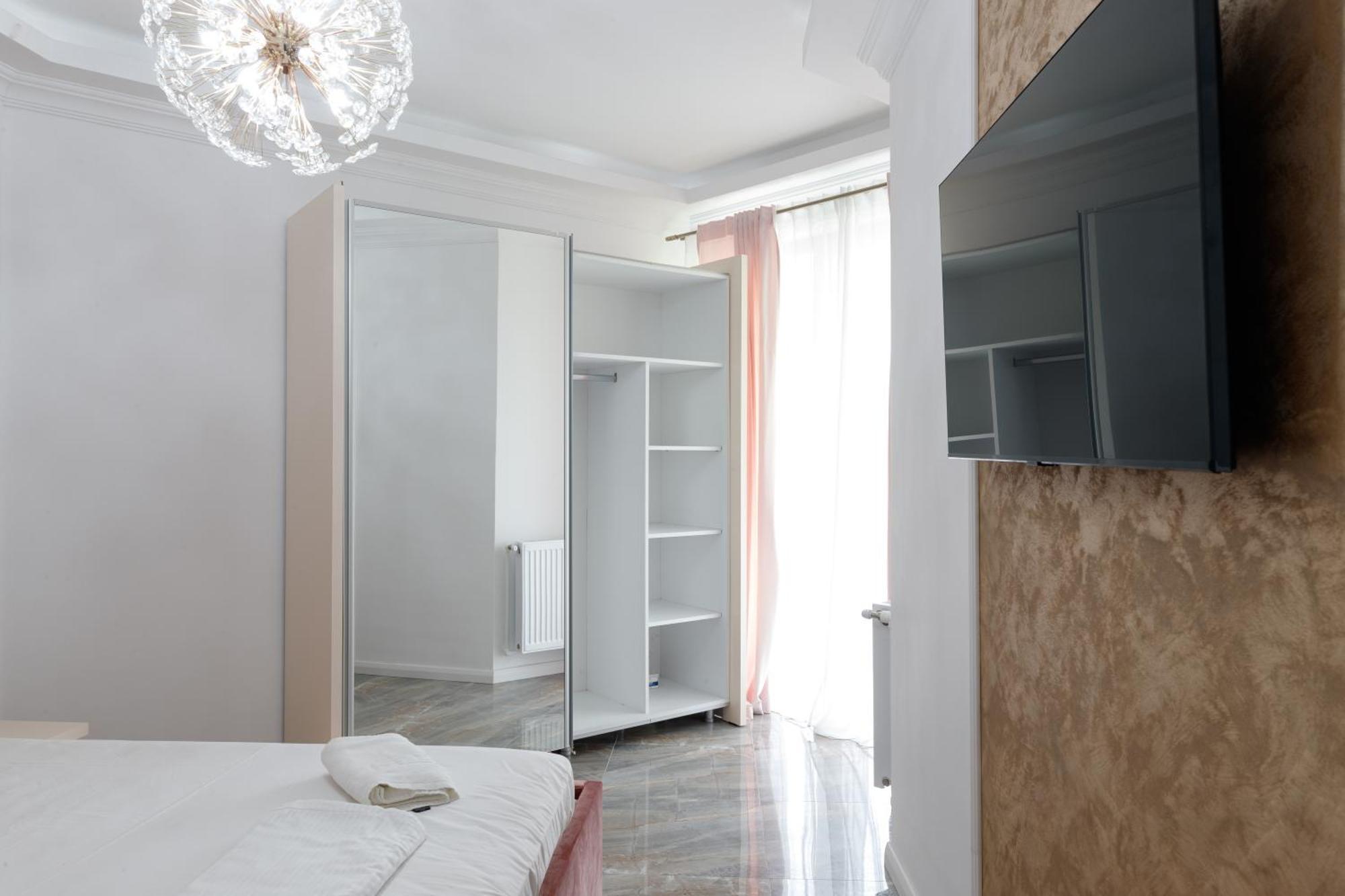 Grazzia Deluxe Apartments นาโวดาริ ภายนอก รูปภาพ
