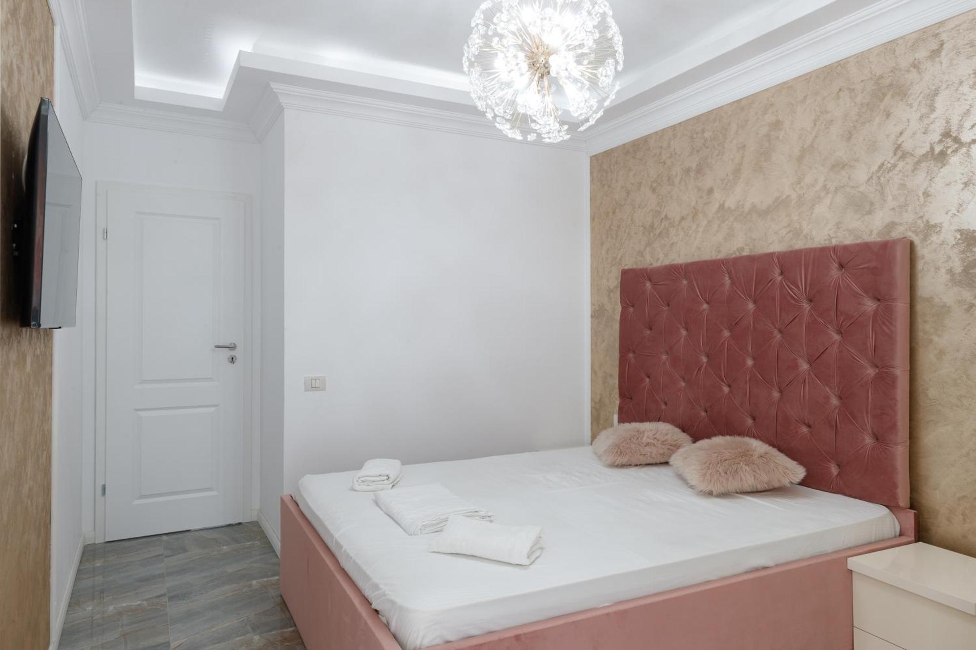 Grazzia Deluxe Apartments นาโวดาริ ภายนอก รูปภาพ